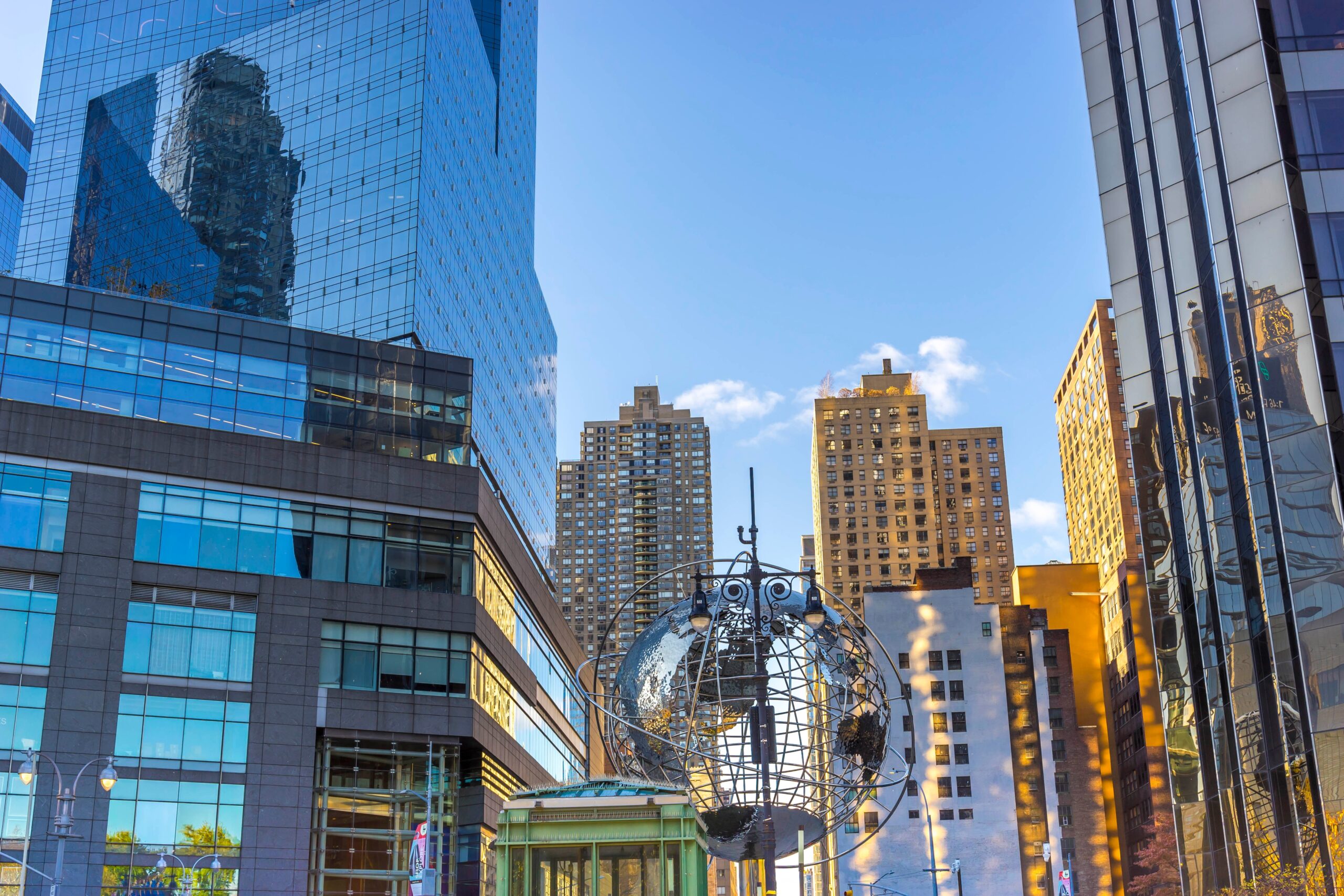 hotels in queens for business